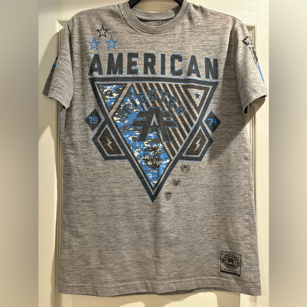 Men’s Size Medium American Fighter Shirt